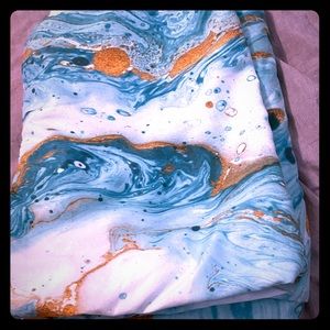 Twin size duvet cover and matching pillow sham